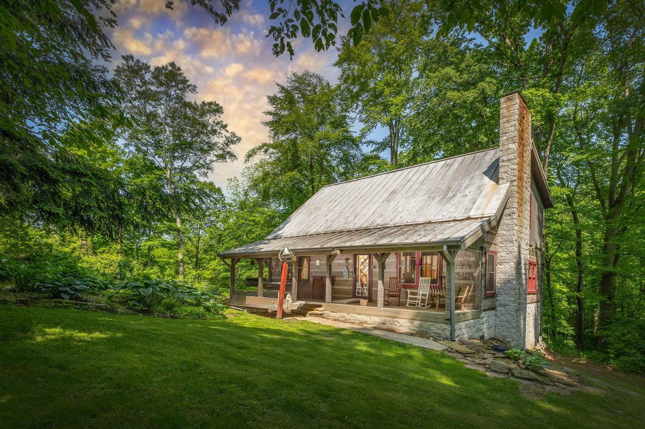 9757 Old Delaware Road - Photo 1