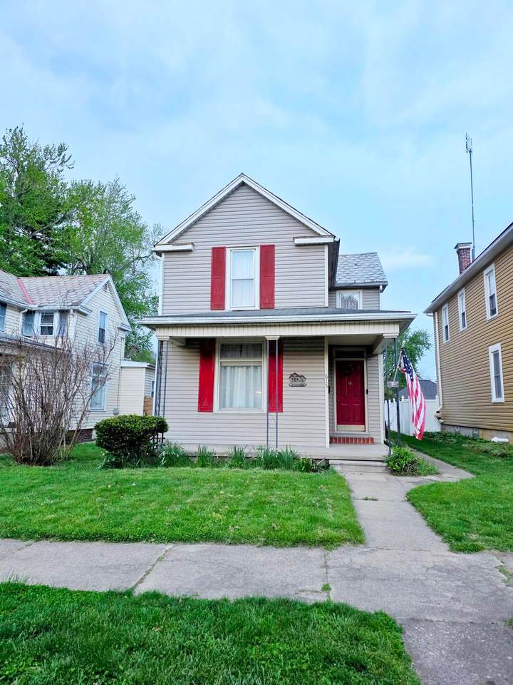 615 5th Avenue - Photo 1