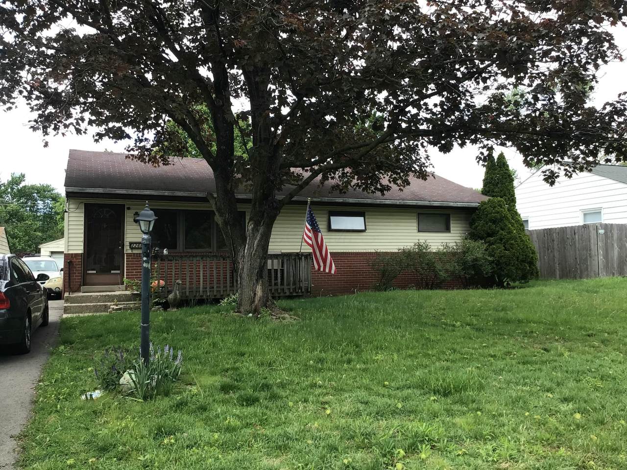 2268 Shrewsbury Road - Photo 1