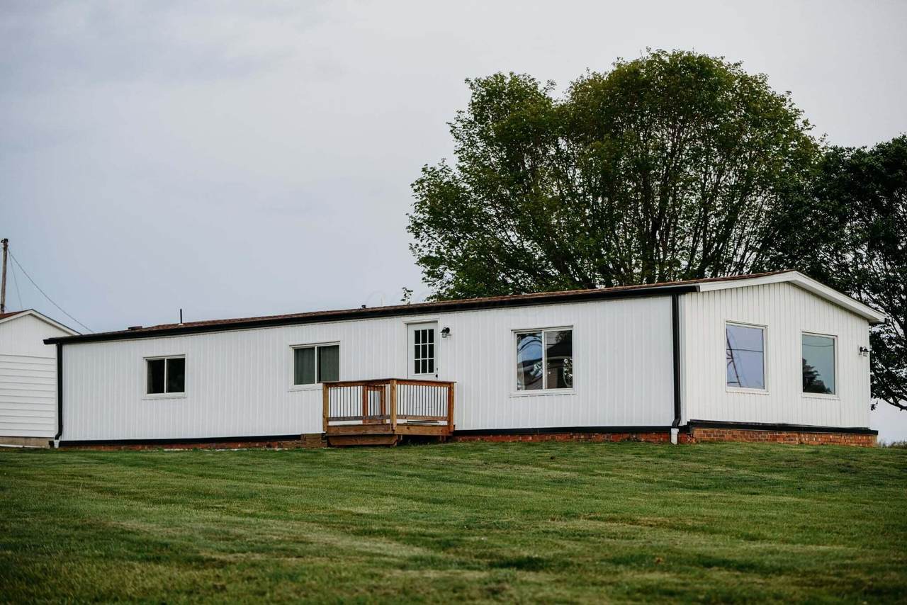 2569 Loudon Street - Photo 1