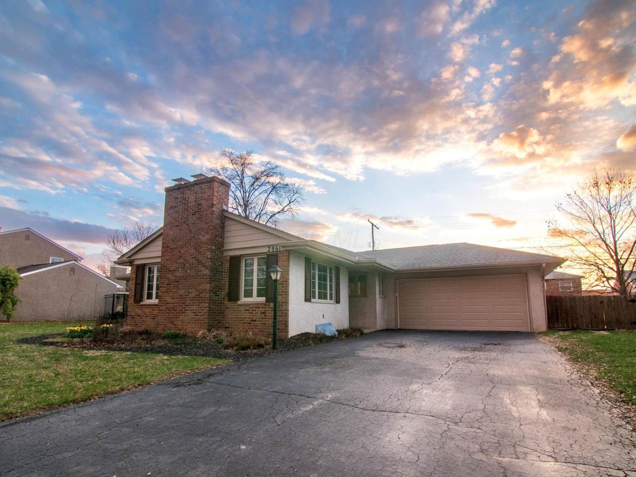 2861 Wellesley Drive - Photo 1