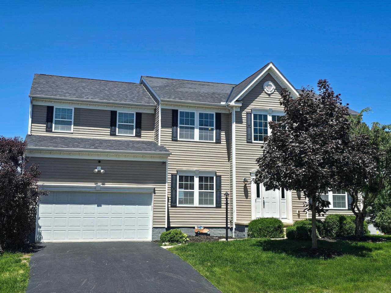 400 Westview Terrace - Photo 1