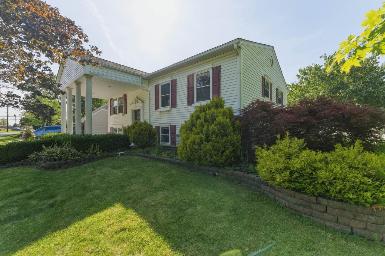 291 Hawthorne Road - Photo 1