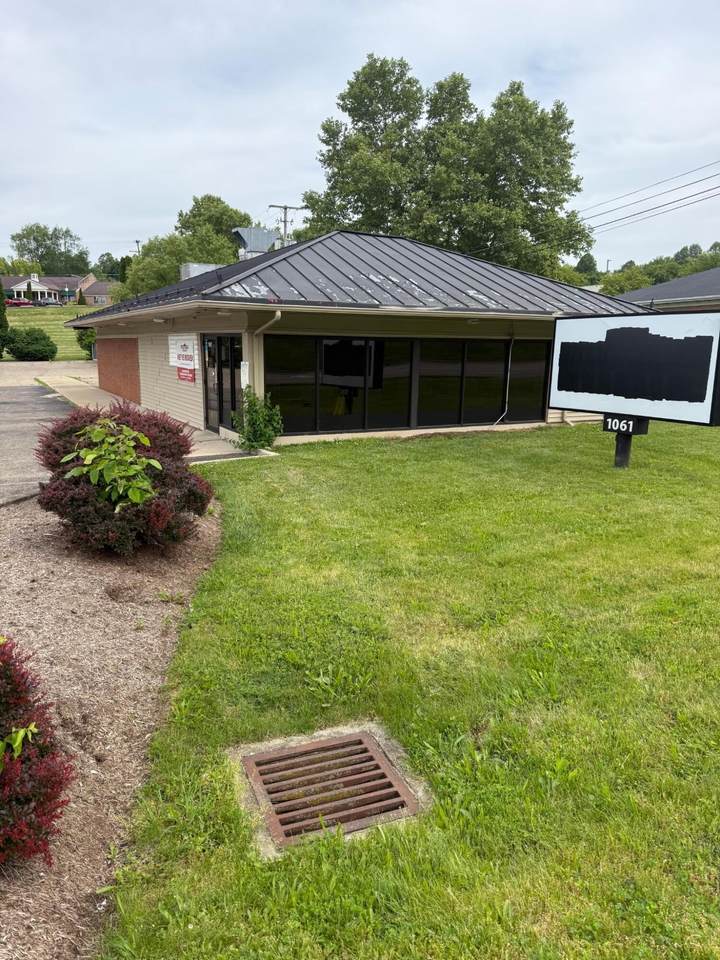 1061 Coshocton Avenue - Photo 1
