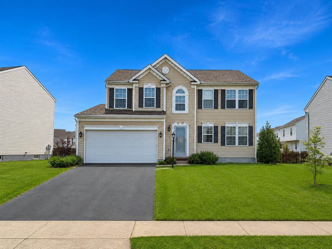 304 Eagles Nest Avenue - Photo 1