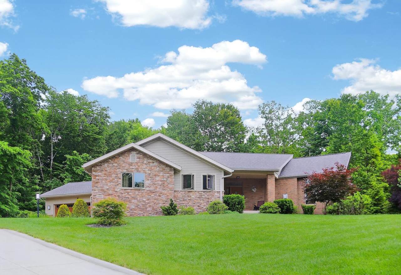 660 King Beach Drive - Photo 1