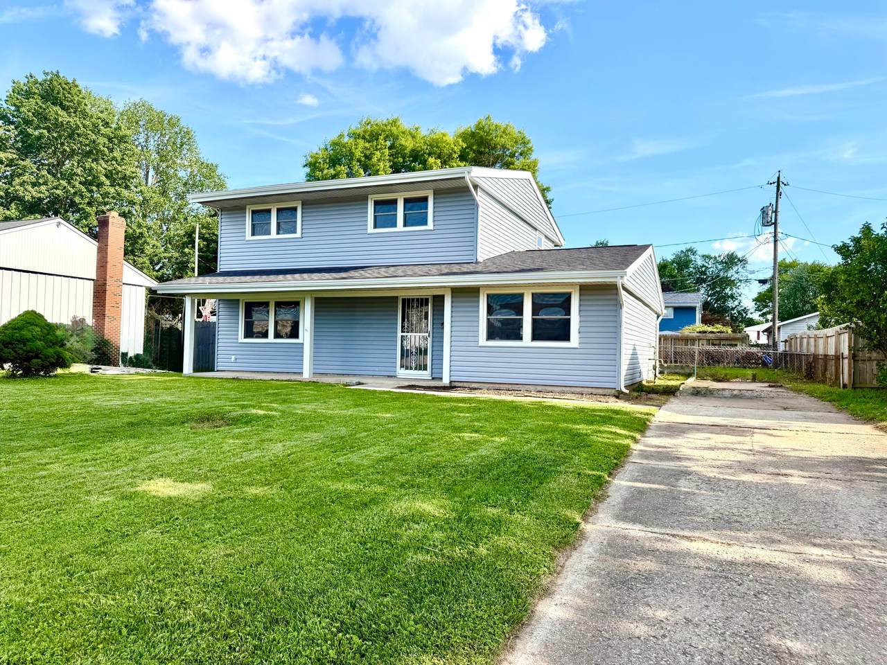 847 Kingland Drive - Photo 1