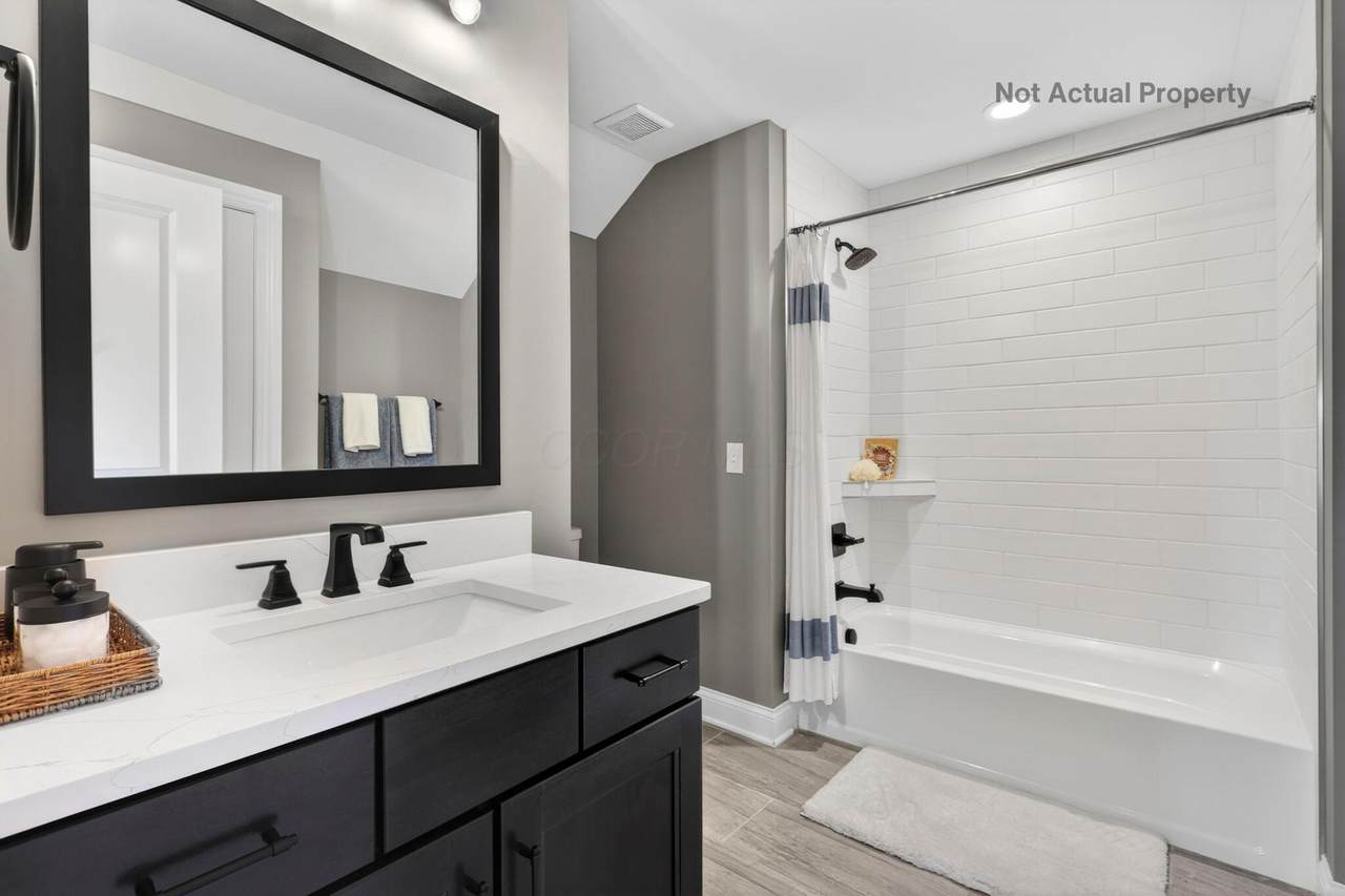 205 Eisley Lane - Photo 1
