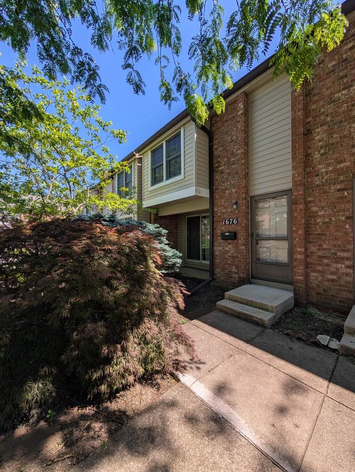 1676-76 Van Pelt Street - Photo 1