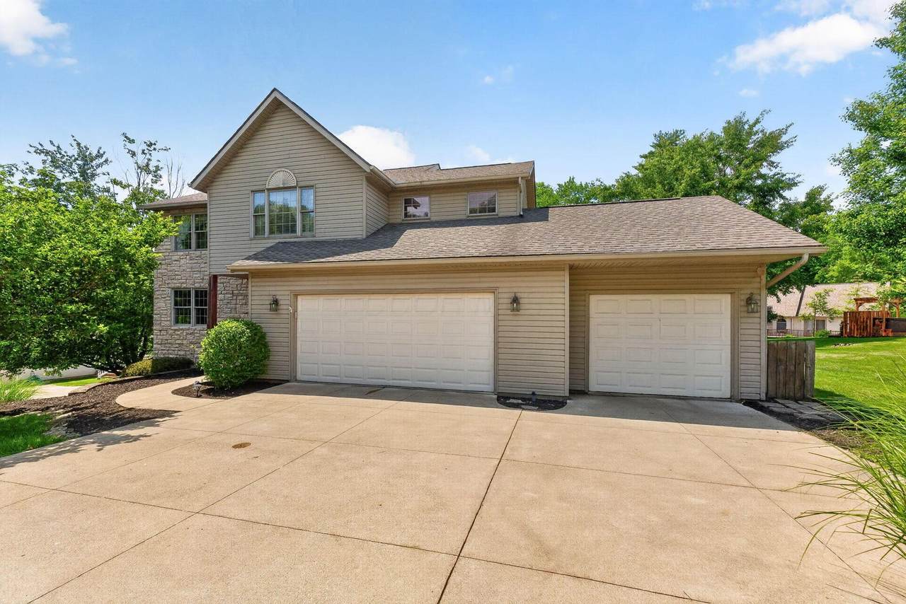 726 Alpine Circle - Photo 1