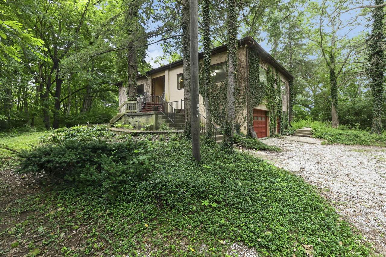 5774 London Groveport Road - Photo 1