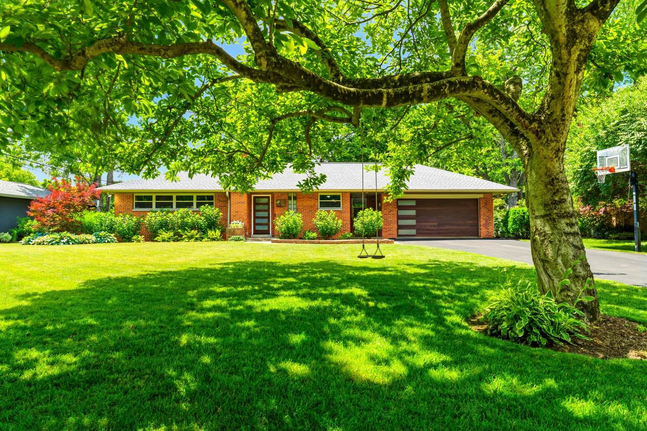 2781 Stratford Drive - Photo 1