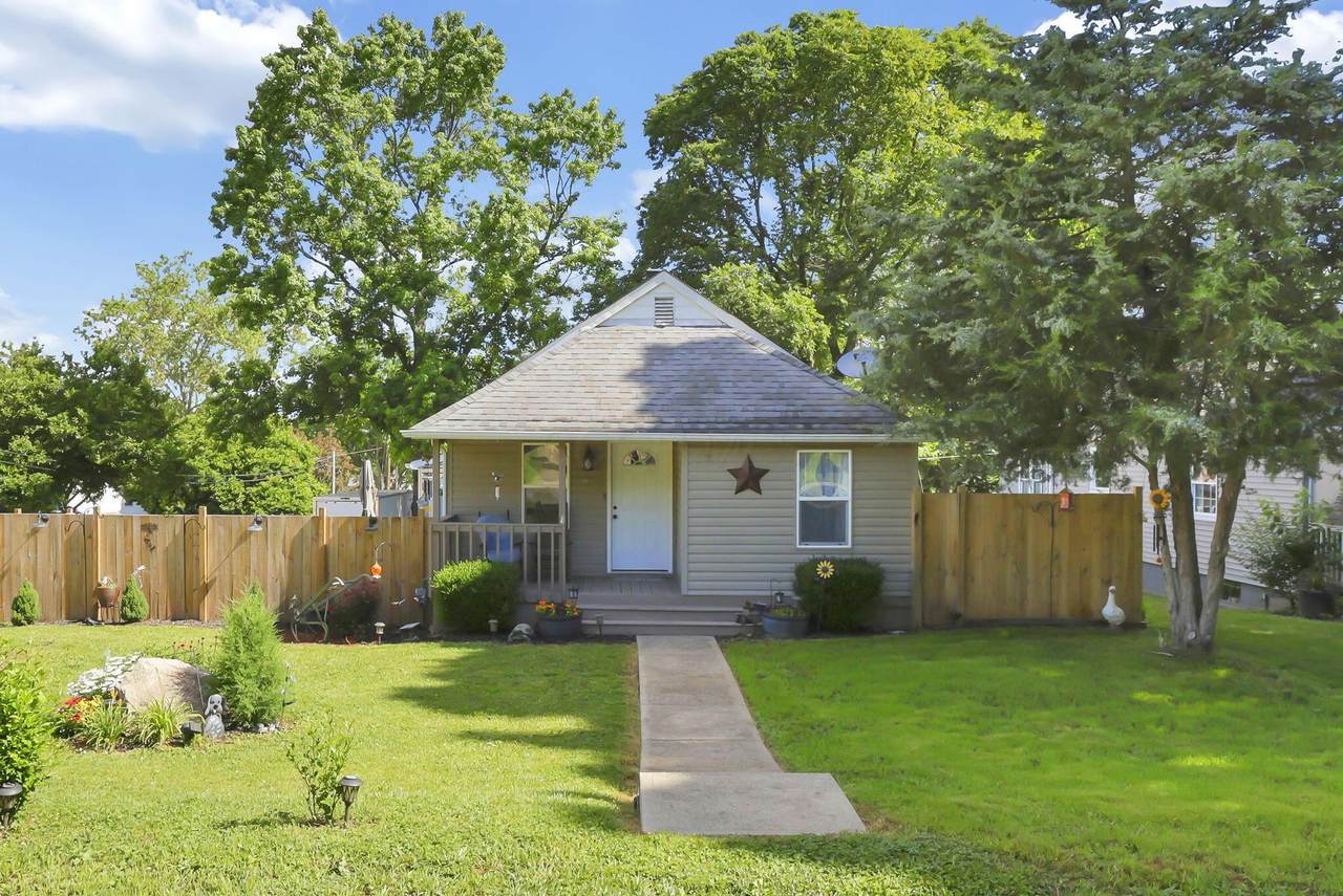 741 Spring Street - Photo 1