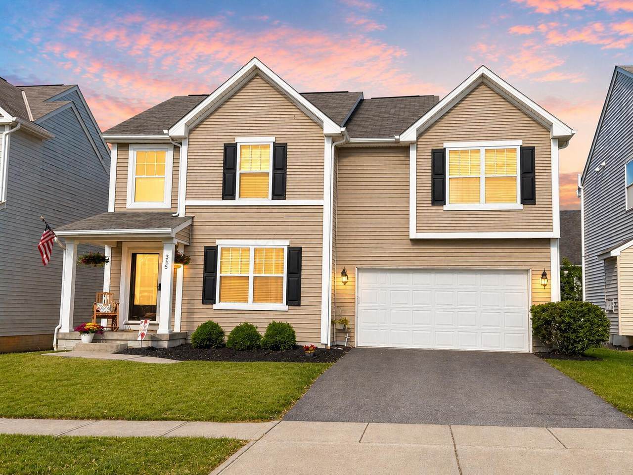 355 Hanton Way - Photo 1