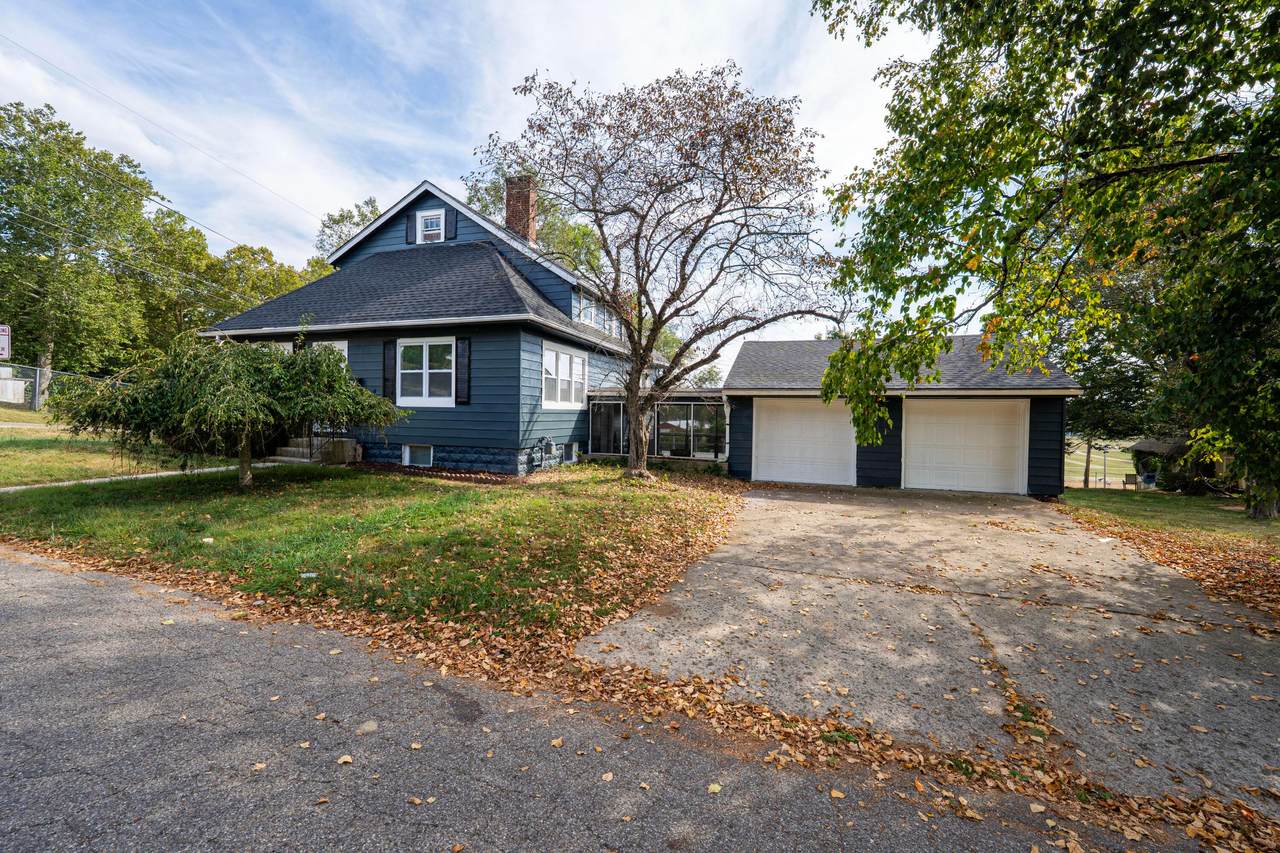 100 Wilson Avenue - Photo 1