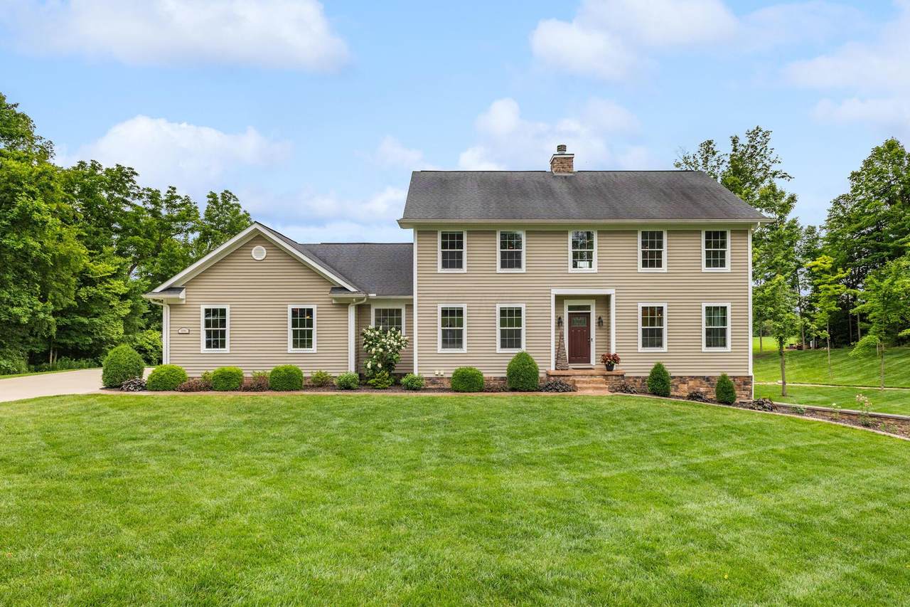 9596 Woodridge Circle - Photo 1
