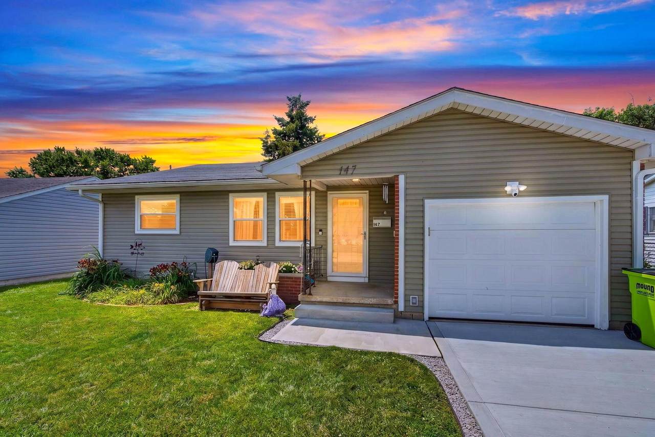 147 Nicholas Drive - Photo 1