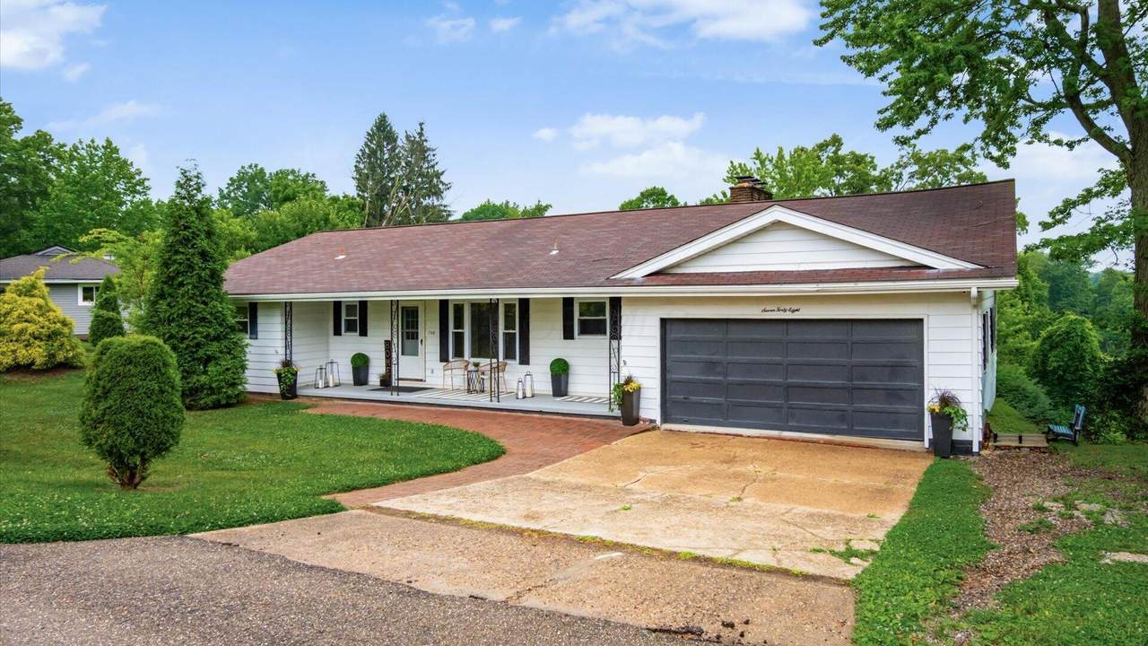 748 Ridgewood Drive - Photo 1
