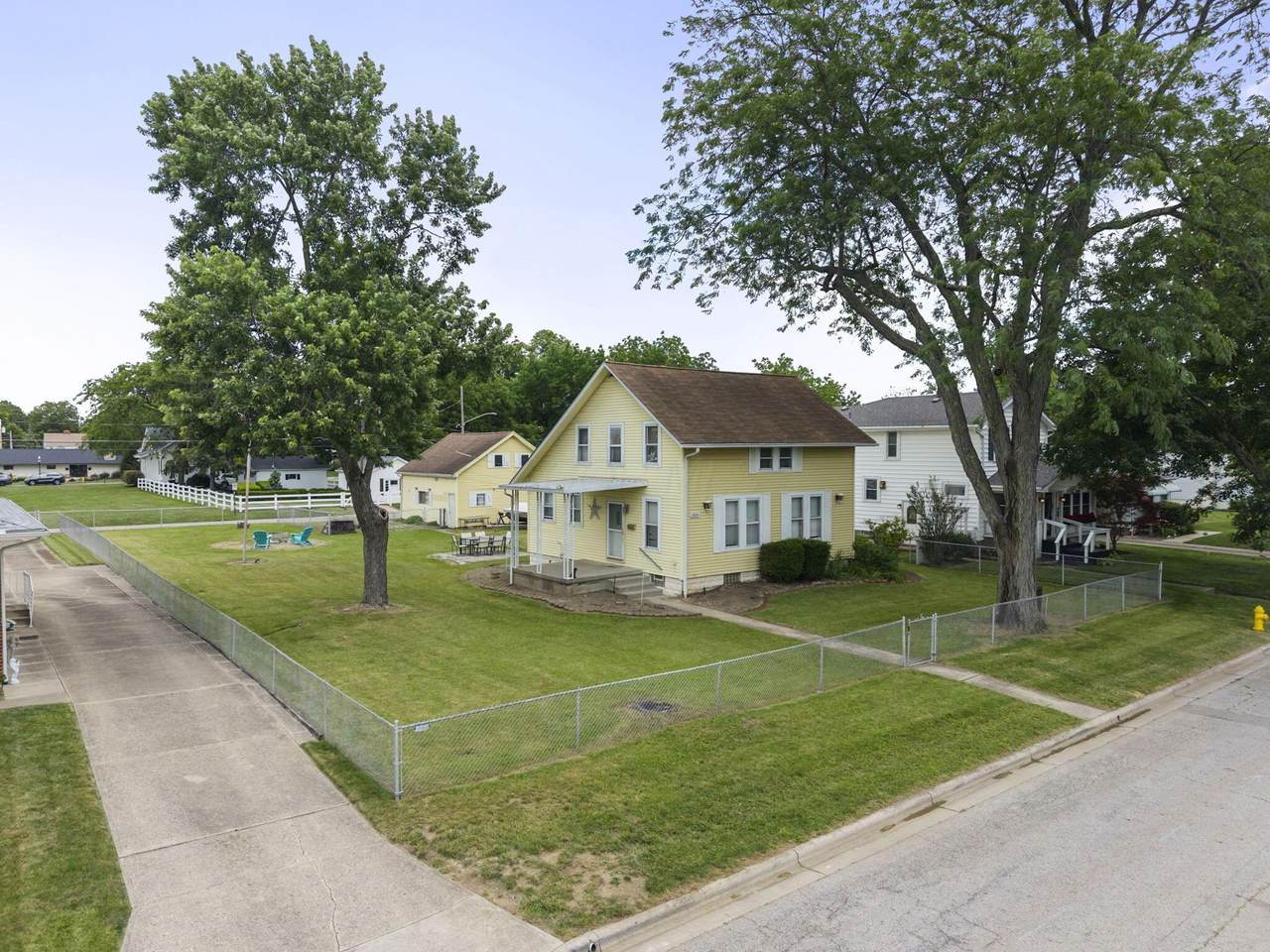 3350 Voeller Avenue - Photo 1