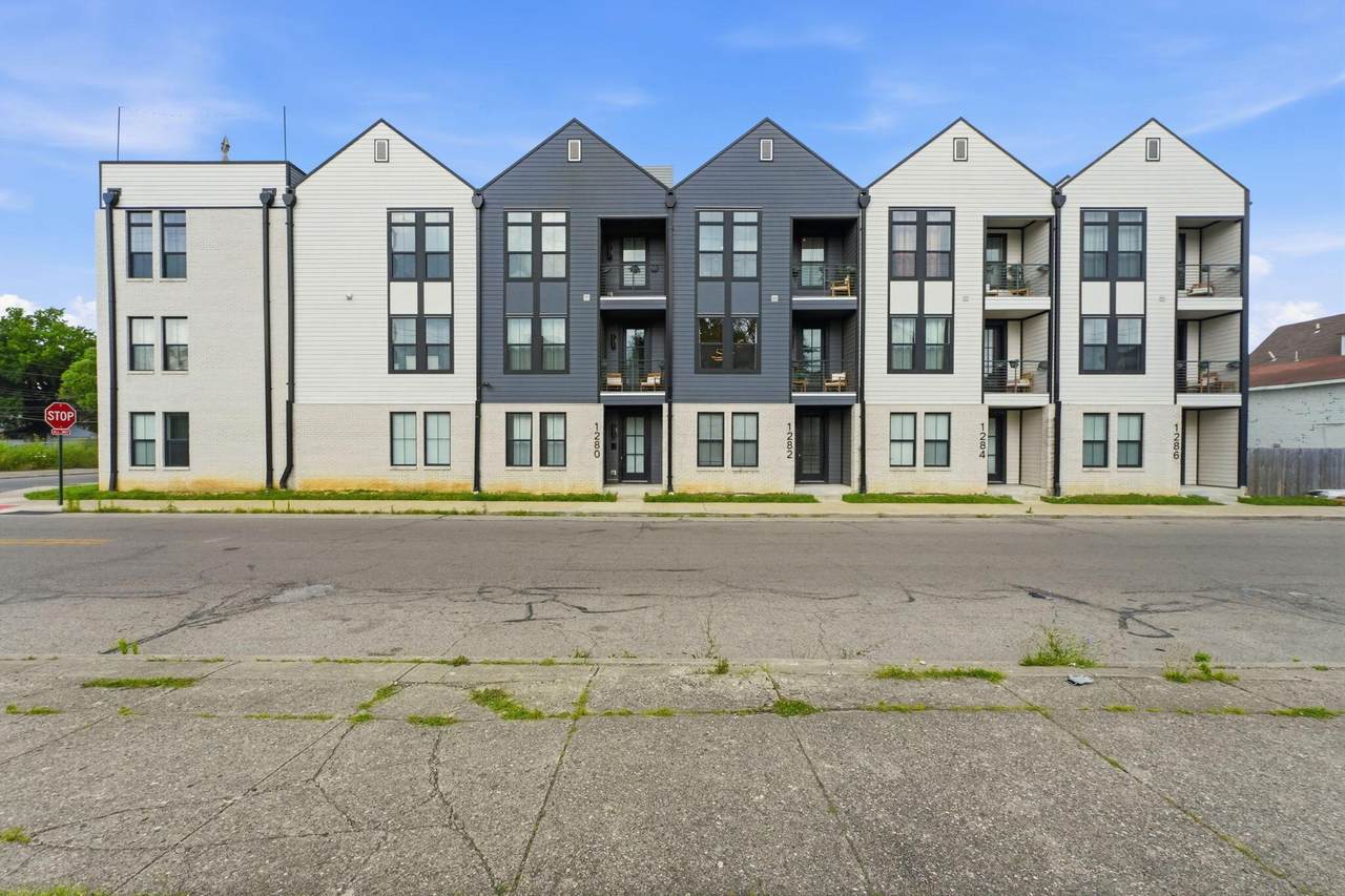 1282 Oak Street - Photo 1