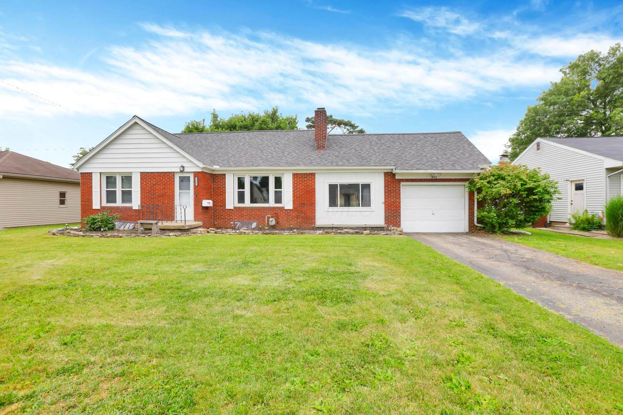1023 Glenmore Avenue - Photo 1