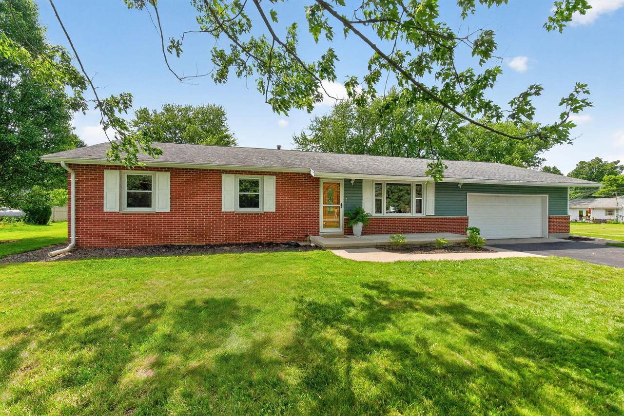 1054 Township Road 204 - Photo 1