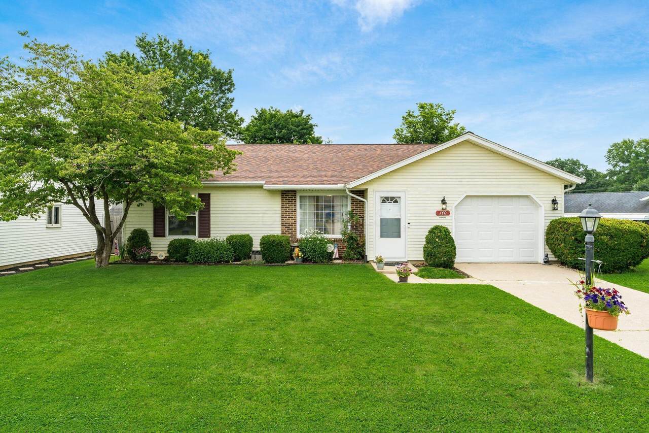 140 Williamsburg Lane - Photo 1