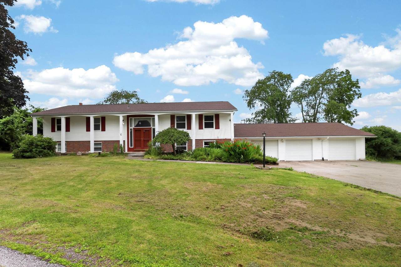 326 Roberts Drive - Photo 1