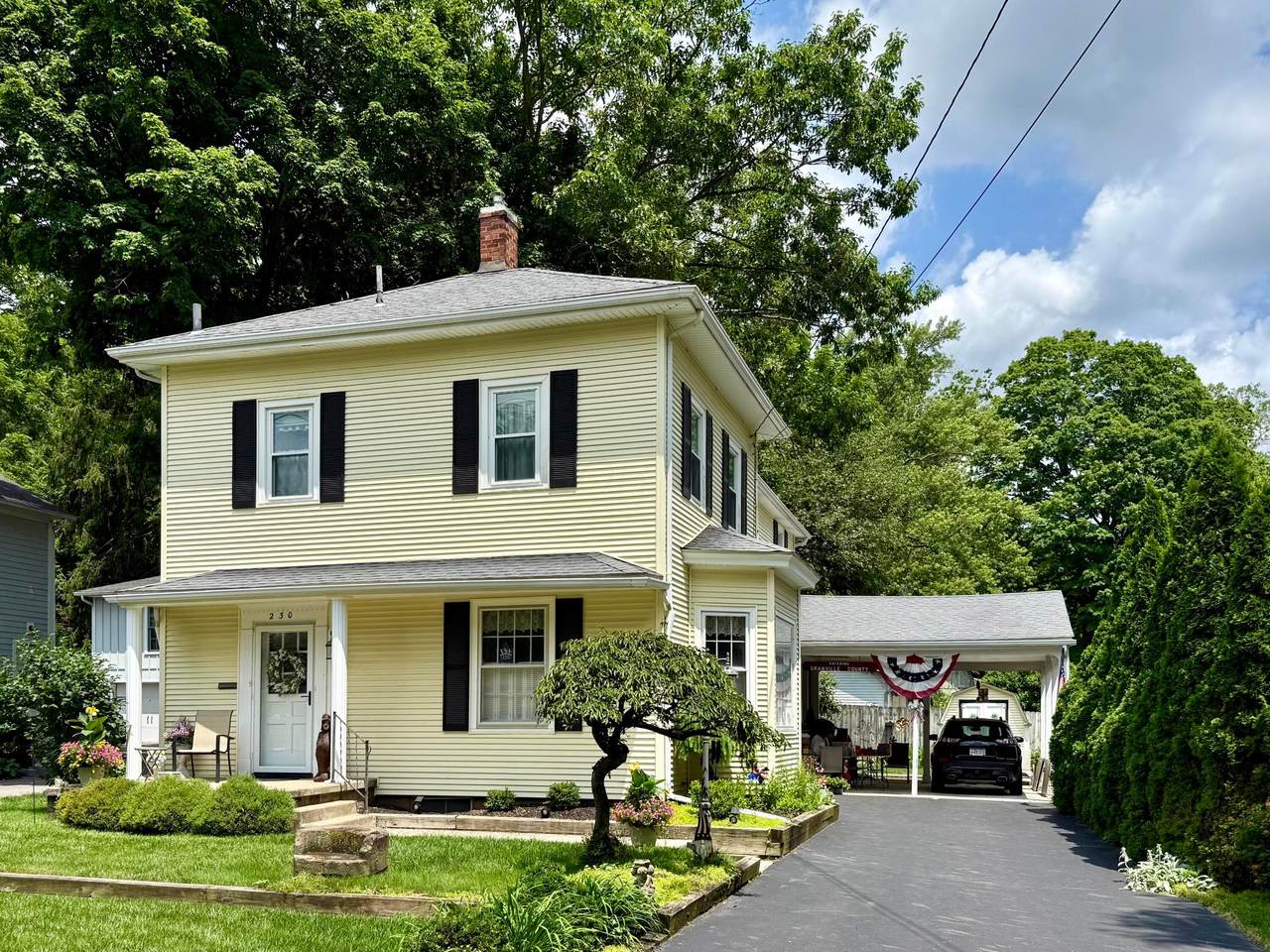 230 College Street - Photo 1