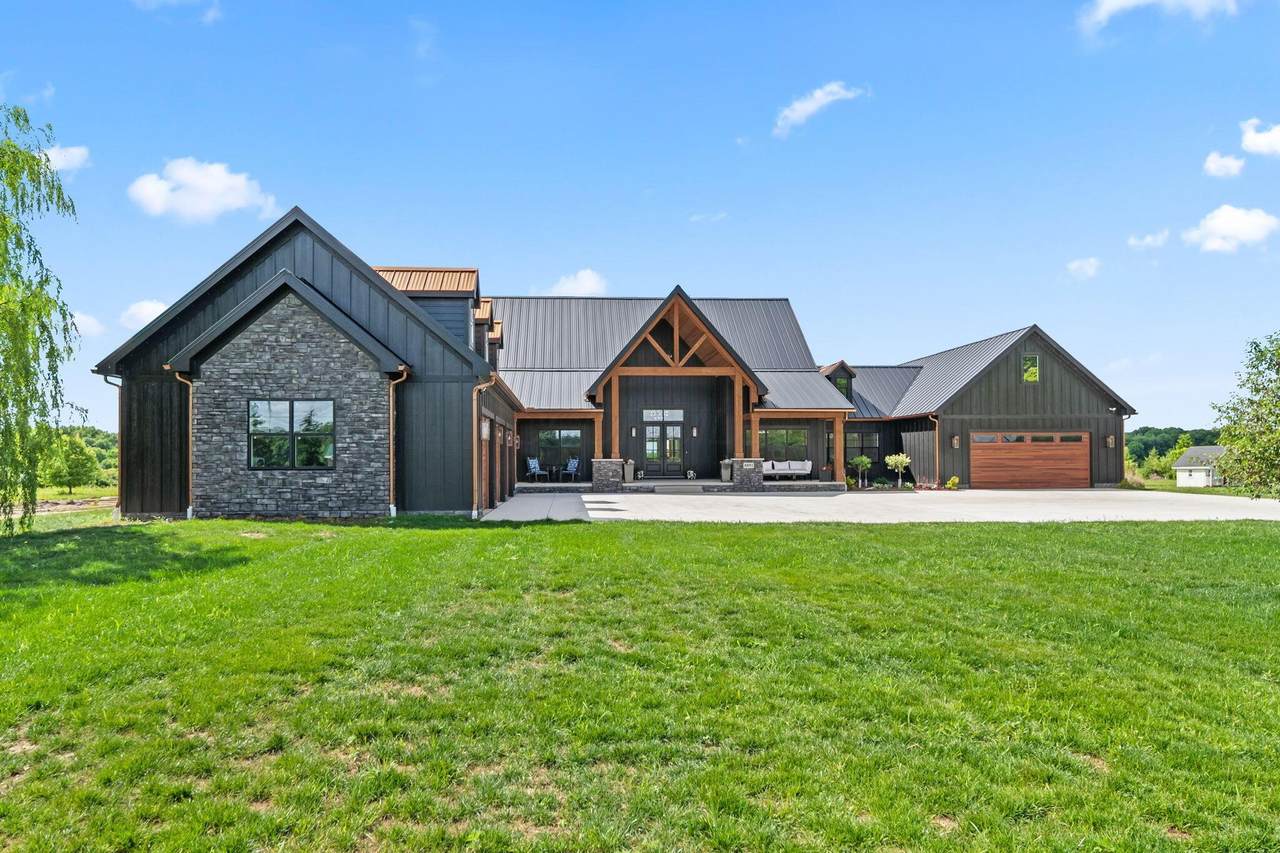8891 Brock Road - Photo 1