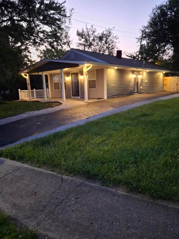2119 Dawnlight Avenue - Photo 1