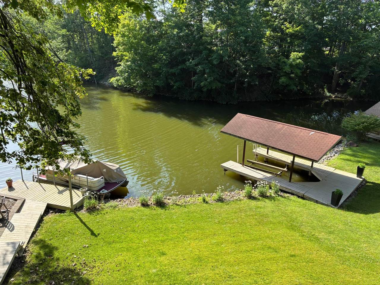 https://bt-photos.global.ssl.fastly.net/columbus/1280_boomver_1_226024458-2.jpg
