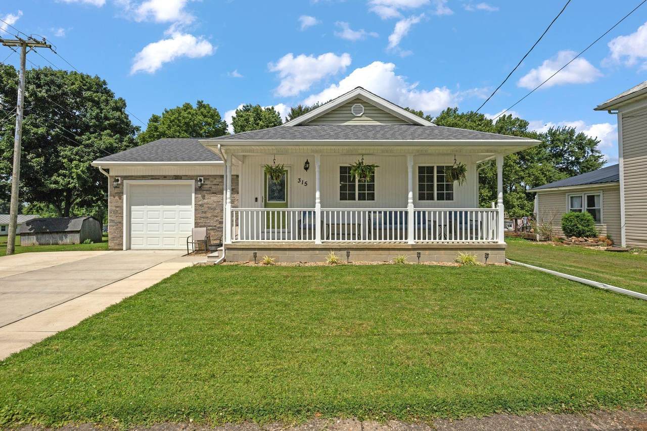 315 Lincoln Avenue - Photo 1