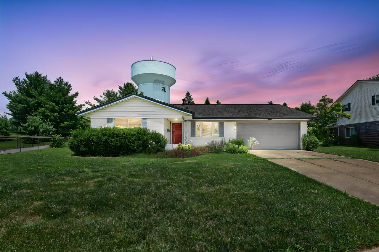 346 Brisbane Avenue - Photo 1