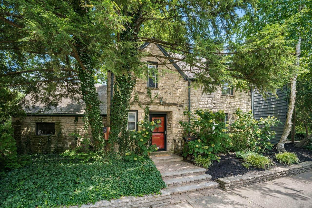 870 Euclaire Avenue - Photo 1