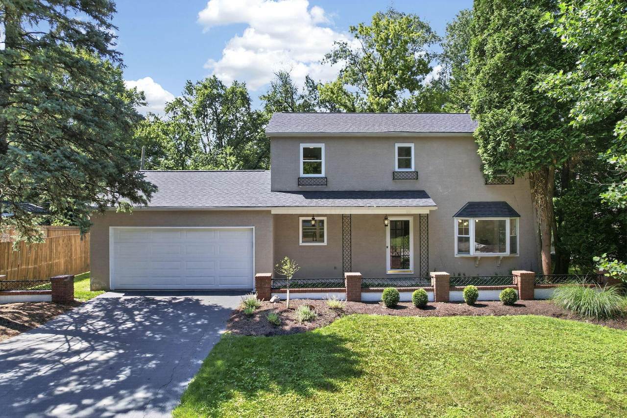 201 Chaucer Court - Photo 1