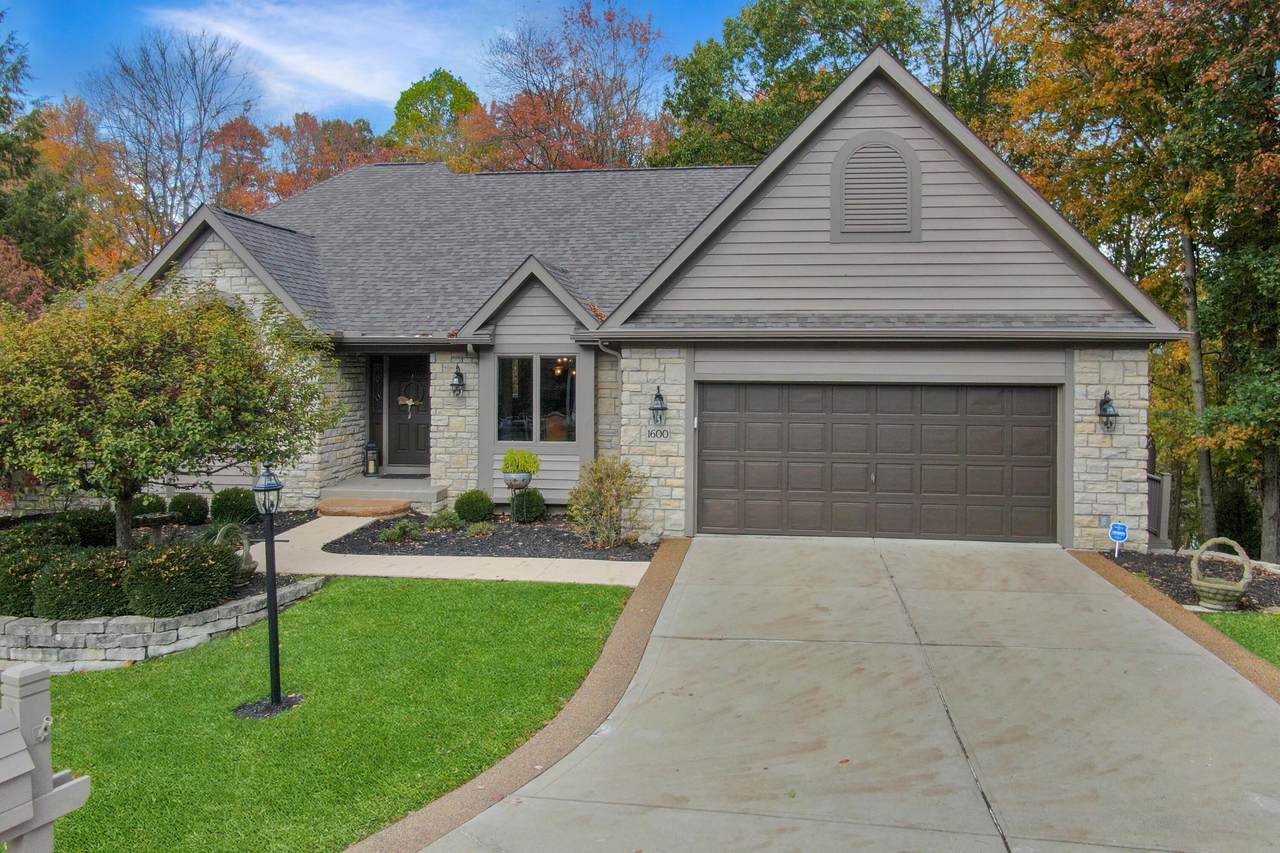 1600 Woodridge Drive - Photo 1