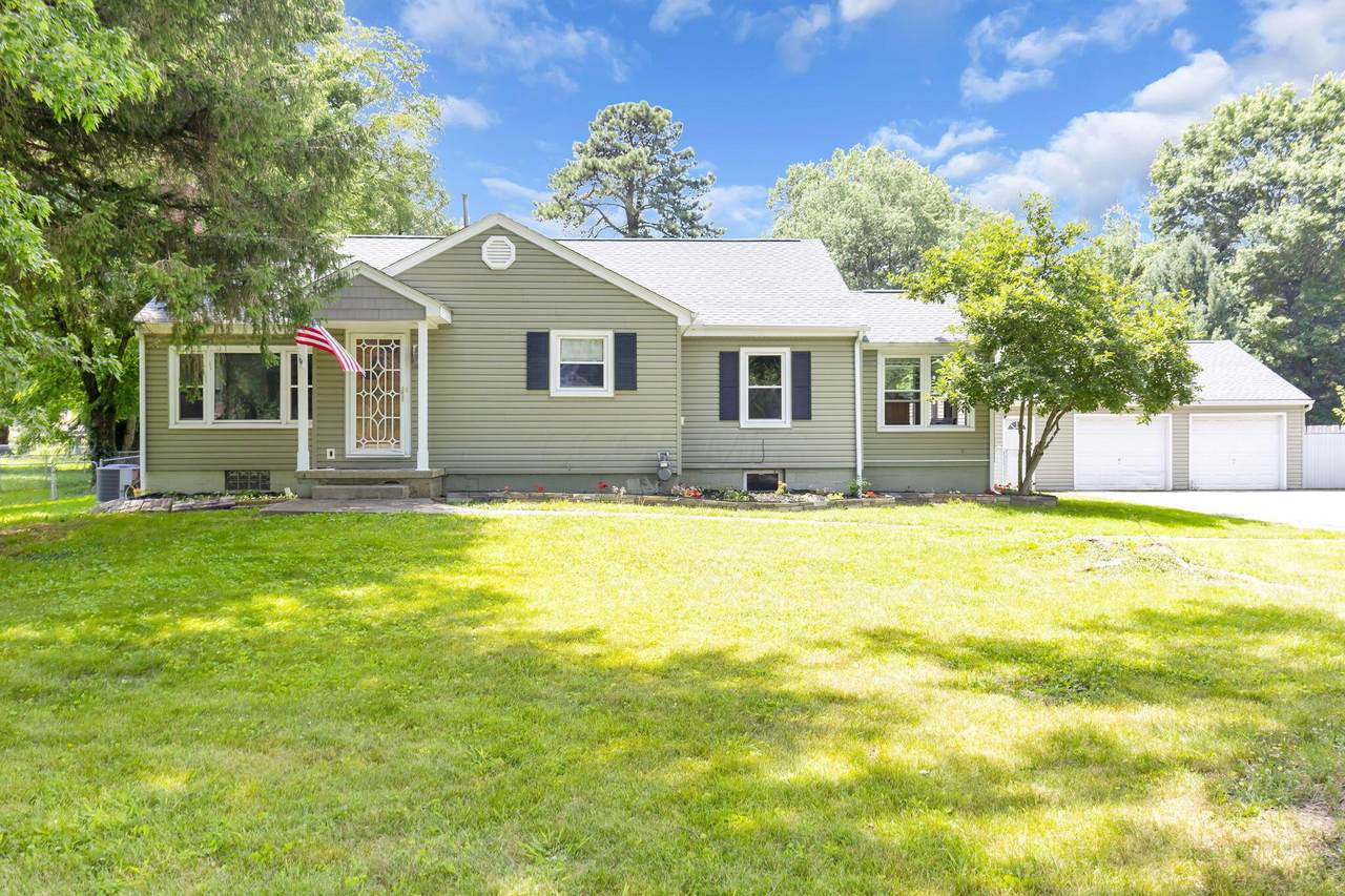 521 Johnstown Road - Photo 1