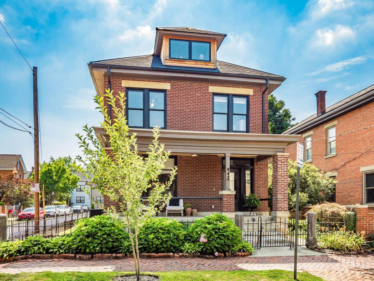 642 9th Street - Photo 1