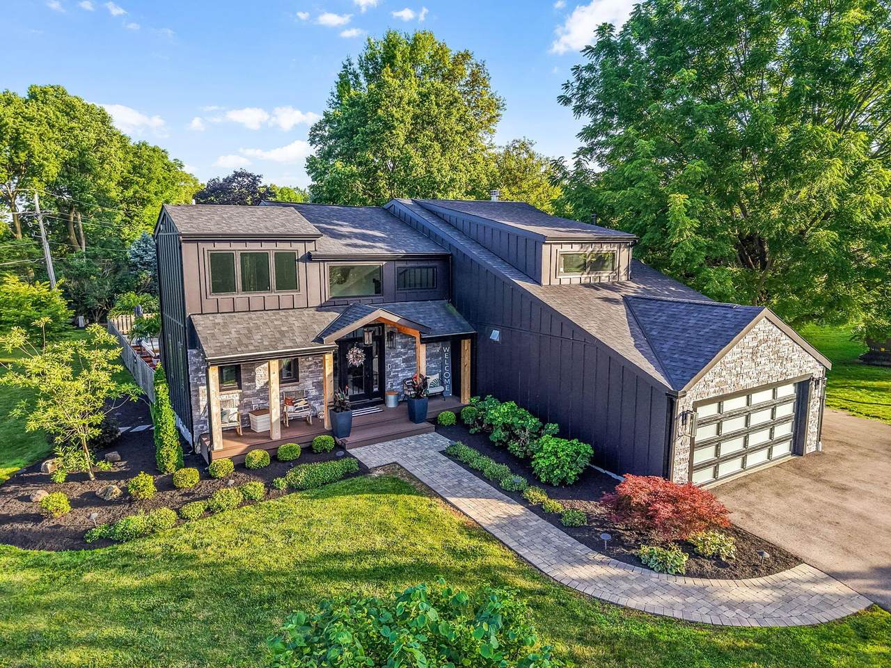 363 Monsarrat Drive - Photo 1
