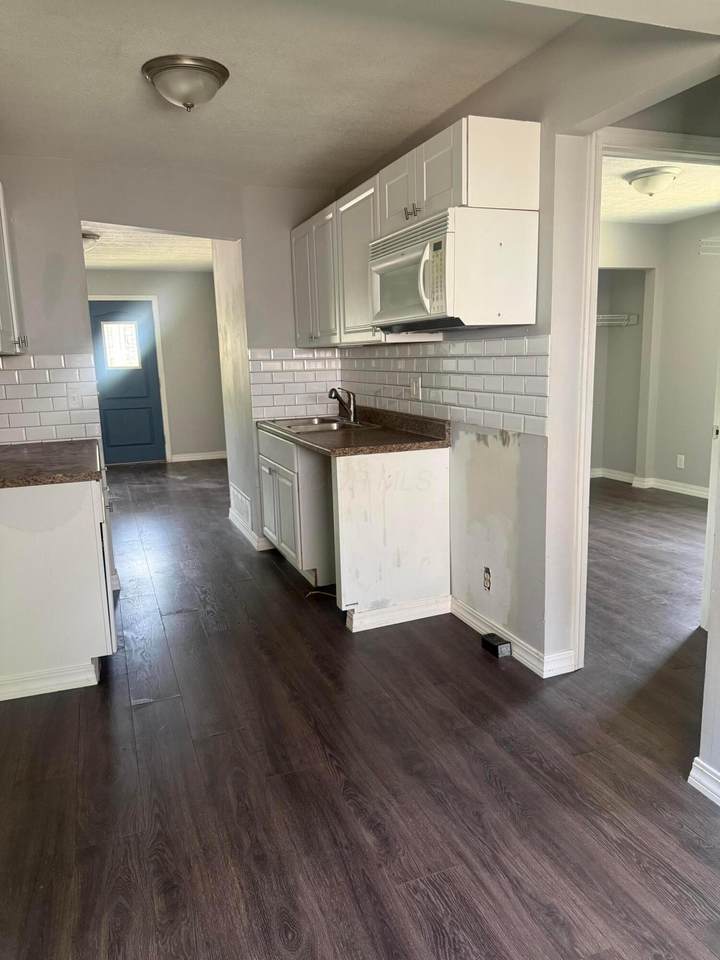 1007 Washington Street - Photo 1