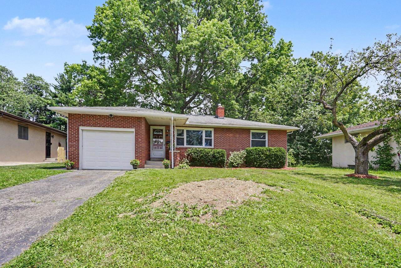 3824 Shamrock Drive - Photo 1