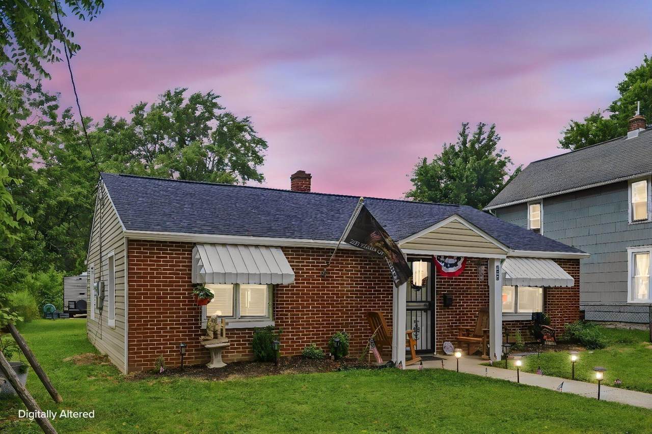 906 Garfield Street - Photo 1