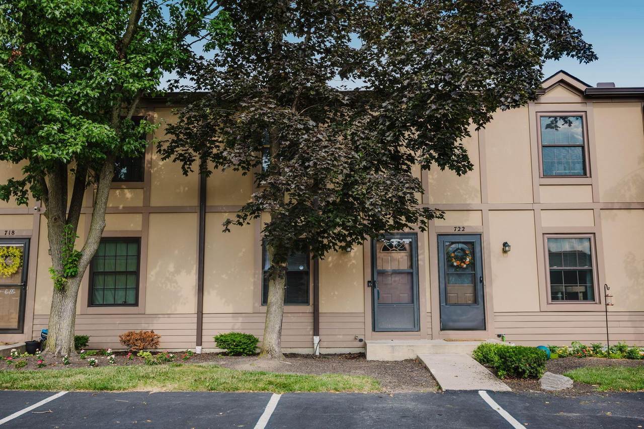 720-121 Michael View Court - Photo 1