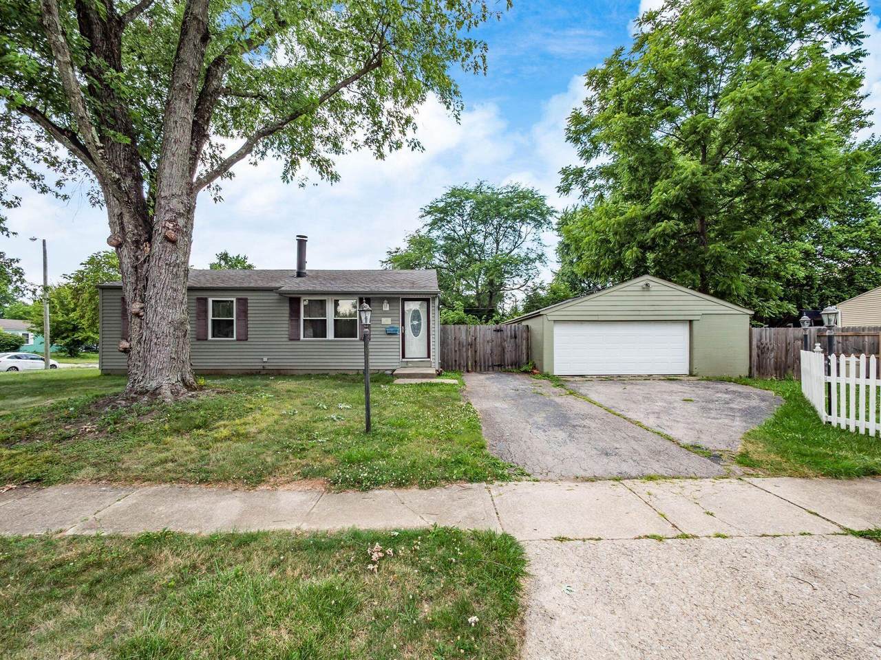 3781 Aurelia Drive - Photo 1