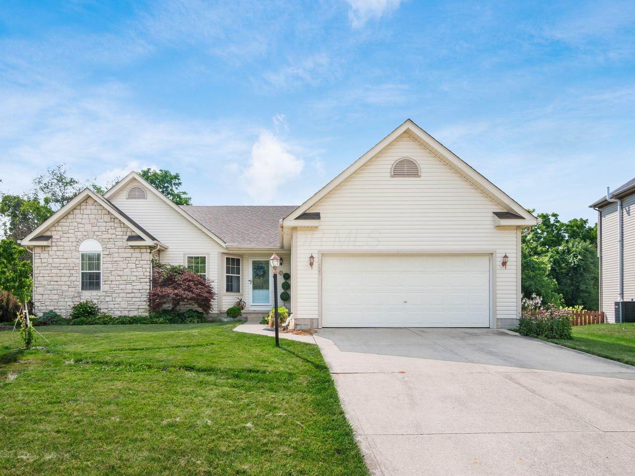 528 Bedford Court - Photo 1