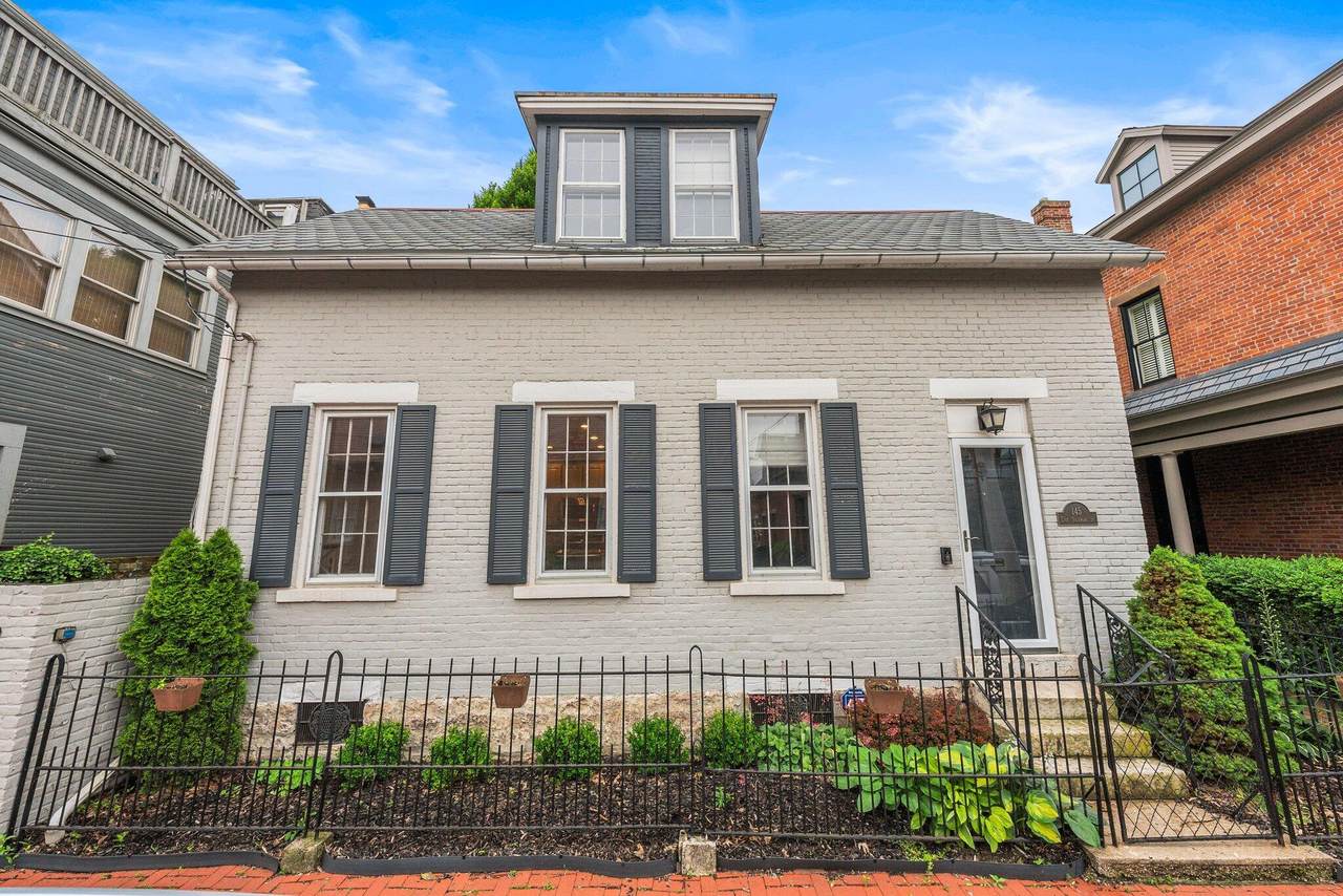 145 Sycamore Street - Photo 1