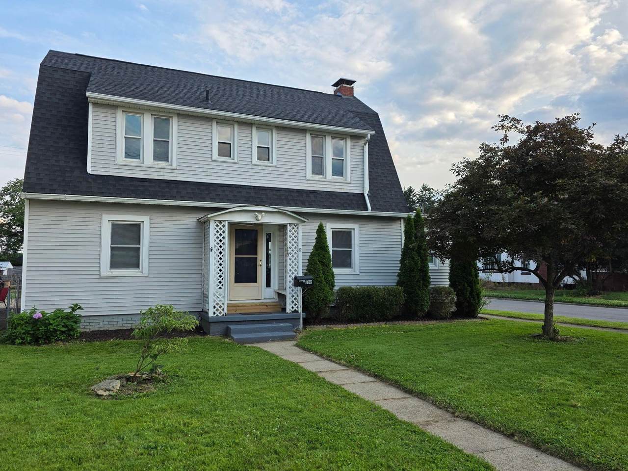 809 Main Street - Photo 1