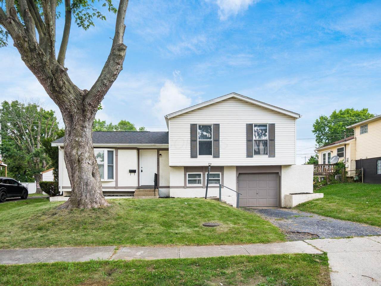 5400 Wendover Drive - Photo 1