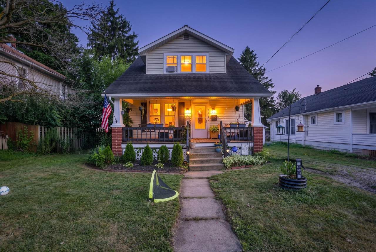 810 Eppley Avenue - Photo 1